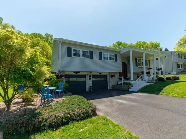 2616 Faust Rd, Gilbertsville, PA 19525