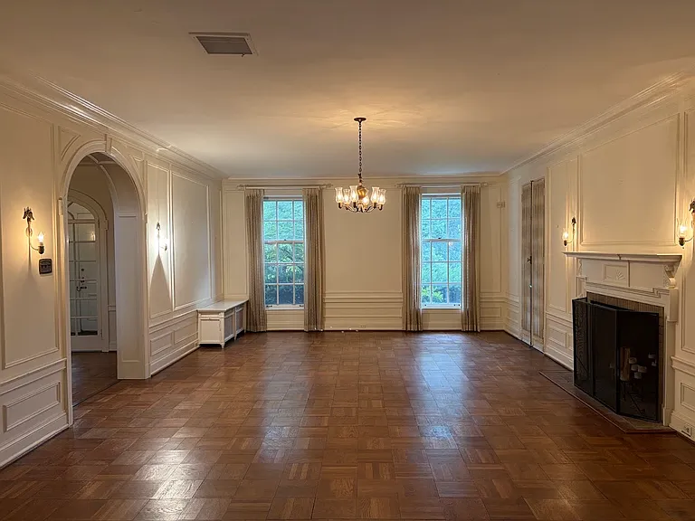 7384 Westmoreland Dr — Photo 6