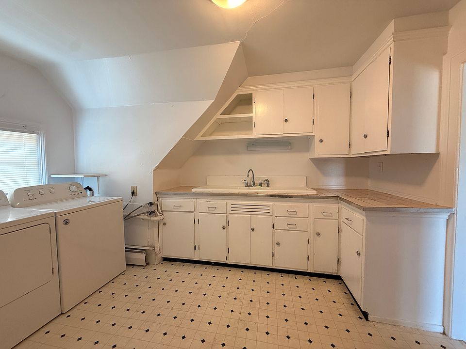 1st image of 295 Angell St #3