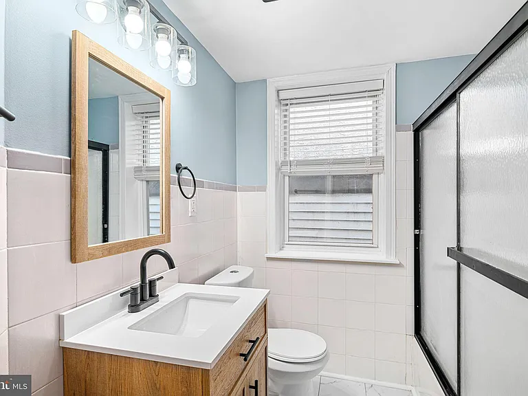 1152 S 15th St — Photo 12