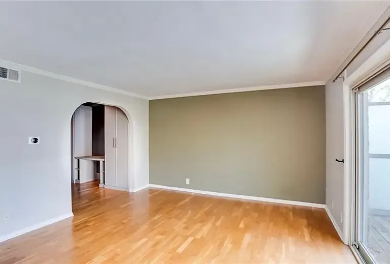 4616 Holly St #6 — Photo 3