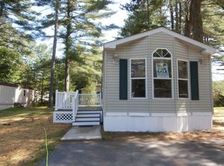31 Maple Dr, Gorham, ME 04038