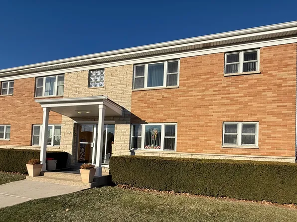 5802 W Lincoln Ave #5, Milwaukee, WI 53219