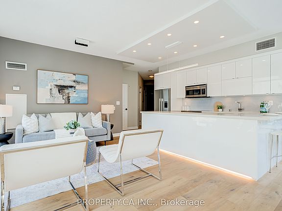 3rd image of 1121 Bay St Unit 904