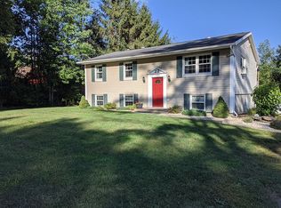 22 Pumphouse Rd, Jefferson Township, PA 18436