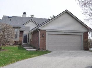 8101 Clearwater Pkwy, Indianapolis, IN 46240