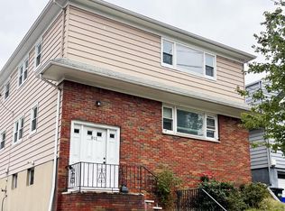 811 Valley Brook Ave FLOOR 2, Lyndhurst, NJ 07071