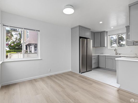 4th image of 1700 19th Ave Suite 3
