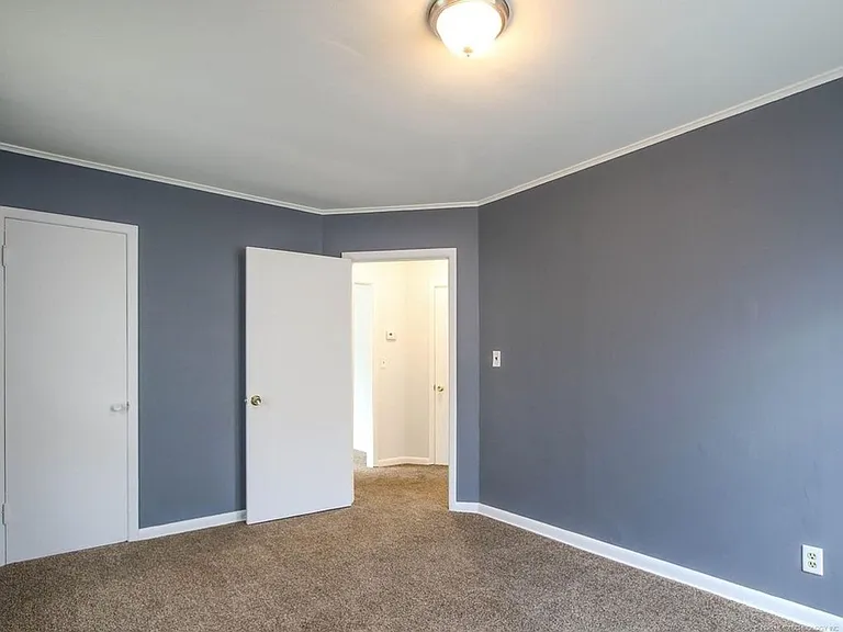 2536 W Easton St N — Photo 22