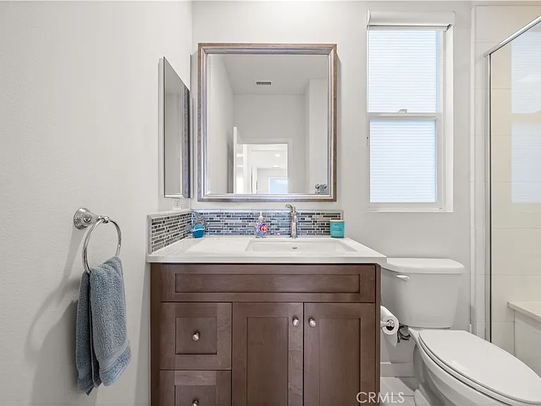 1068 Hampton Dr — Photo 27