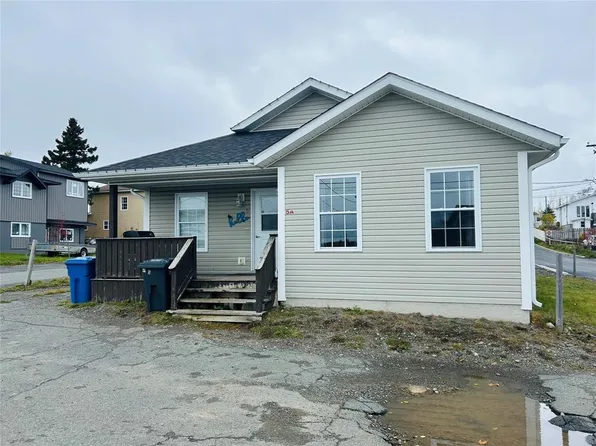 5-5A King St 14-20  Hill Street, Grand Falls-Windsor, NL A2B1K3