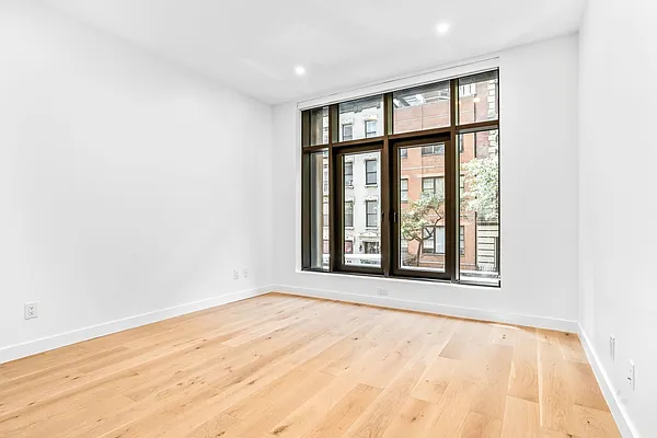 Rented by Christie's International Real Estate Group, LLC | media 18