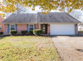 3209 Foxchase Ct, Lexington, KY 40515