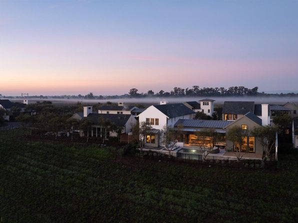 306 Vine Row Court - 6bd/8ba, 5,805 sqft - in Napa, CA
