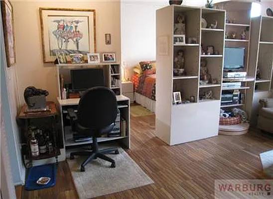 Sold by Warburg | media 4