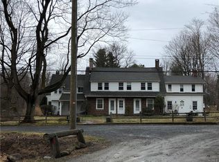 4 Farm Ln, Suffern, NY 10901
