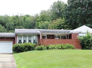 5720 Shearsburg Rd, Leechburg, PA 15656