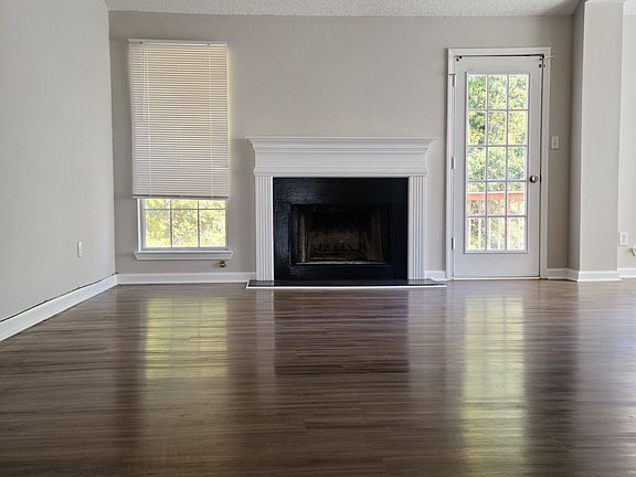 3rd image of 394 Chase Marion Way