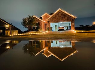 201 Thornberry Dr, Lewisville, TX 75067