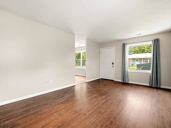 3rd image of 1 Prince George Ct