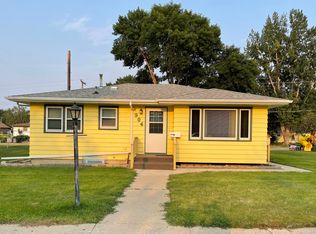 904 10th Ave W, Mobridge, SD 57601
