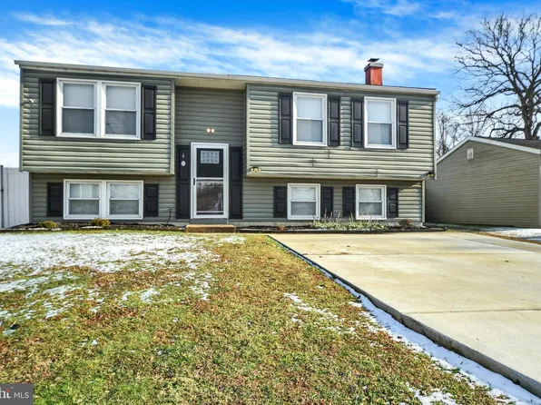 6 Storeys Ct, Baltimore, MD 21236