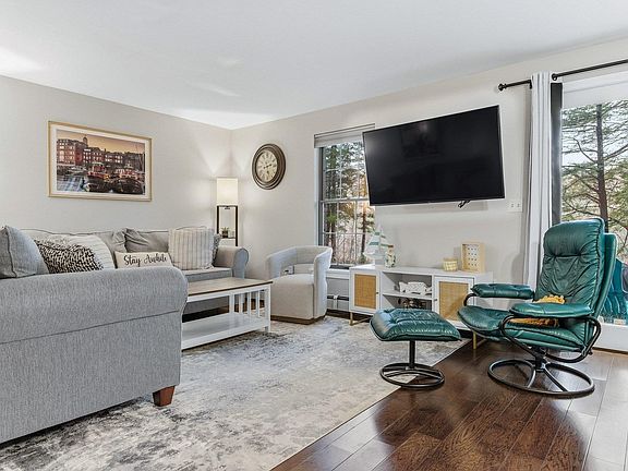 4th image of 380 Ocean Road #35