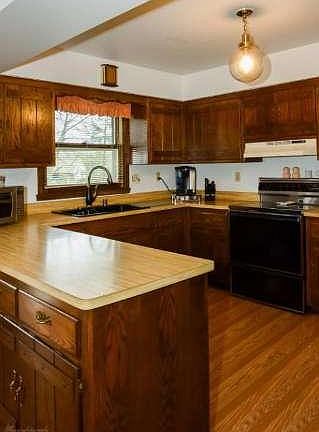 4th image of 1313 W River Forest Dr