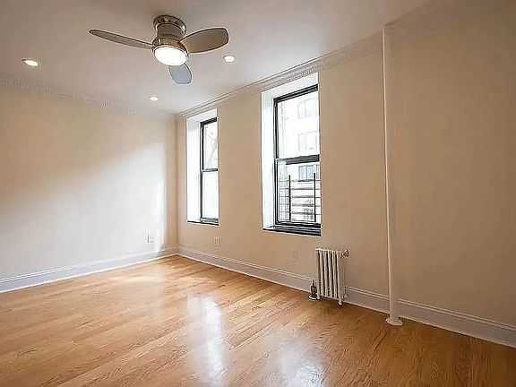 3rd image of 373 S 4th St #10