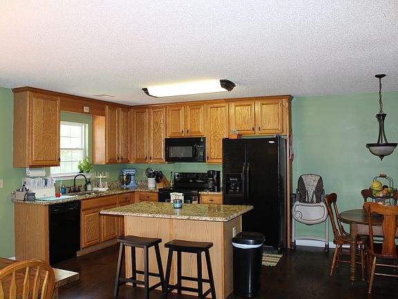 2nd image of 7935 Barkwood Ln