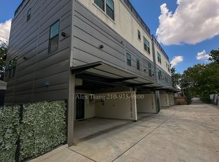218 S Olive St #1101, San Antonio, TX 78203