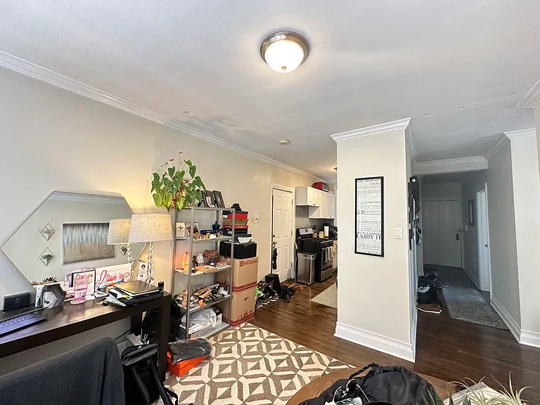 1415 W Hutchinson St #4 — Photo 7