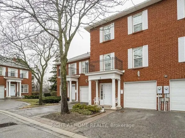2 Stornwood Ct, Brampton, ON L6W 4H4