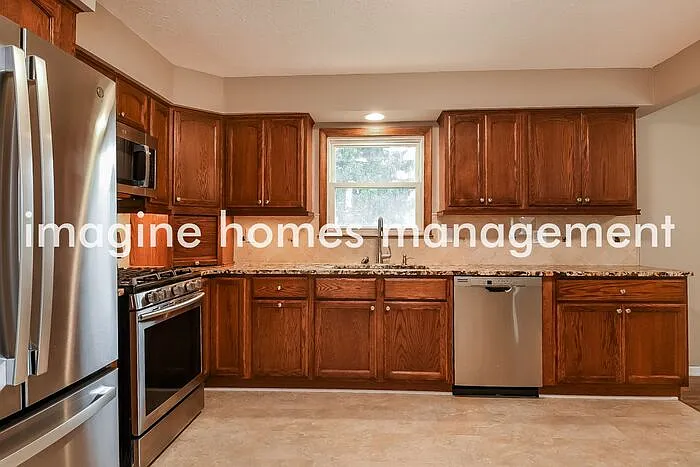 4087 Blossom Ct — Photo 6