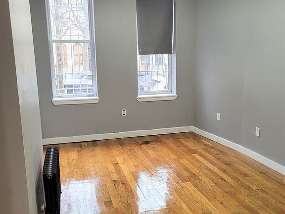 4th image of 1345 Hancock St #1B