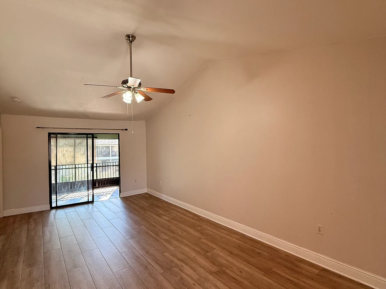 2 bed, 1138 sqft, $1,700 — Photo 1