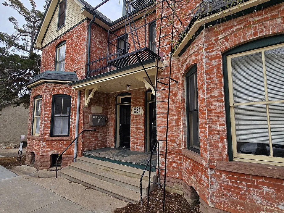 1032 Pine