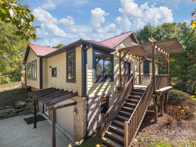 5 N Valley Dr, Weaverville, NC, 28787