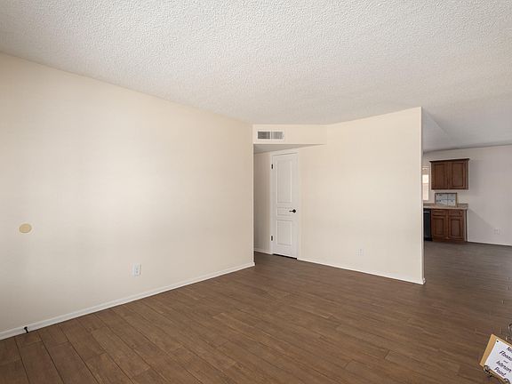 4th image of 18425 N 55th Ln