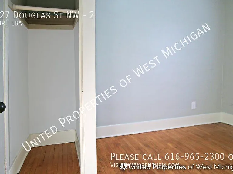 827 Douglas St NW #2 — Photo 7