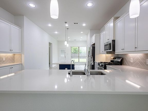 4th image of 12226 Castano Creek Dr