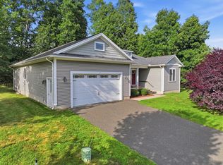 2 Dogwood Dr, Belchertown, MA 01007