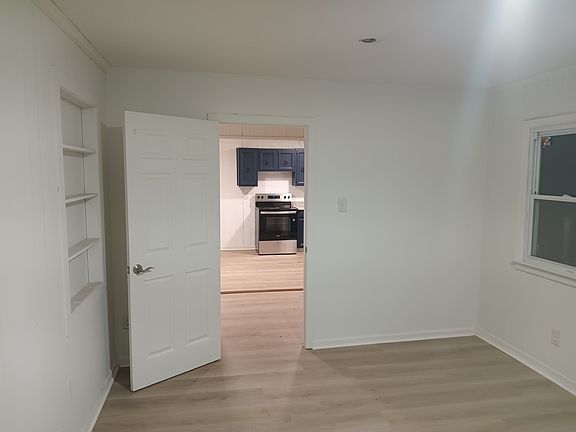 4th image of 125 Concord St