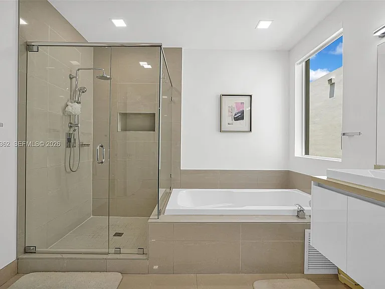 7509 NW 99th Ave — Photo 36