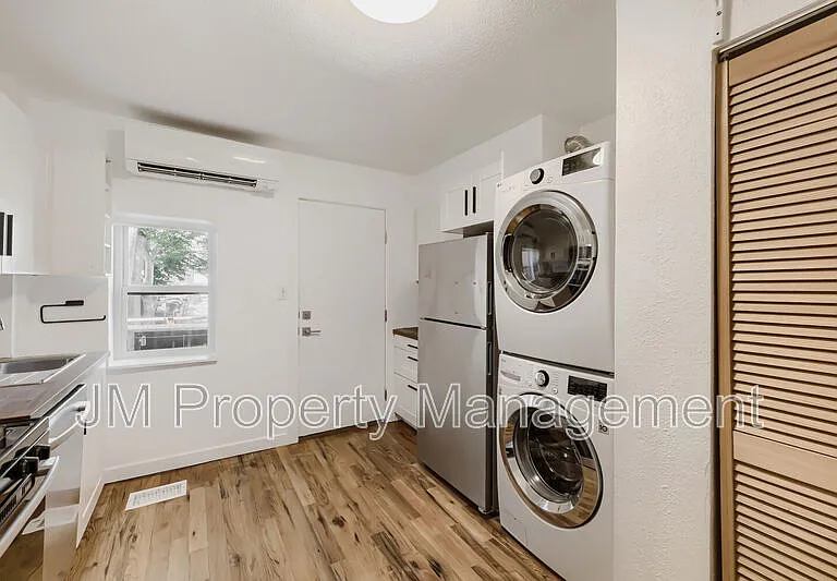 3549 N Williams St — Photo 8