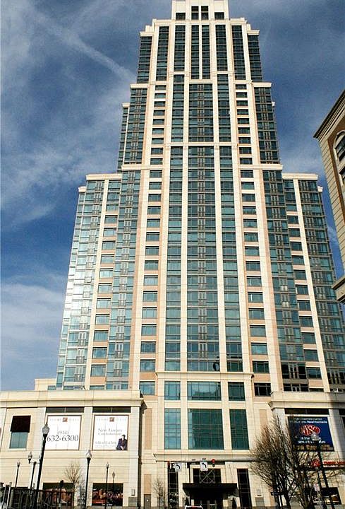 1st image of 175 Huguenot St Unit 1603