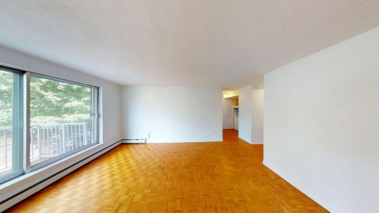 5713 Victoria Road — Photo 4