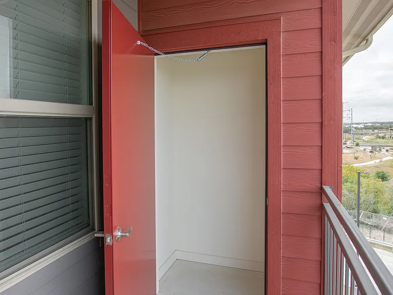 Loma Vista Lofts — Photo 46