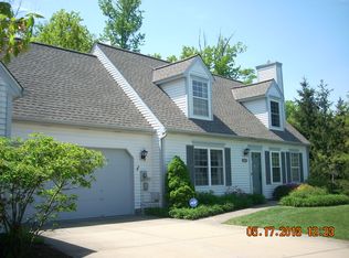 4860 Quarry Ln #39, Richmond Heights, OH 44143