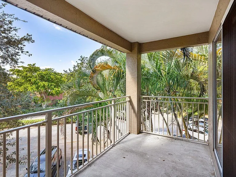 1825 Palm Cove Blvd #7-306 — Photo 21